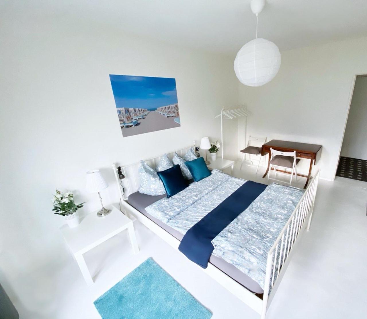 Wonderful And Cosy In The Heart Of Berlin, 1 Bedroom, 1 Living With Comfortable Bed Couch Lejlighed