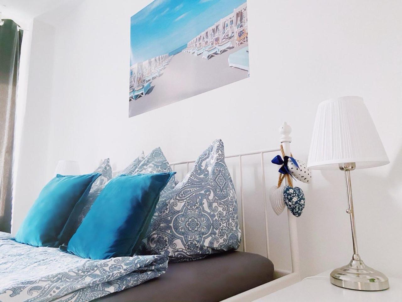 Lejlighed Wonderful And Cosy In The Heart Of Berlin, 1 Bedroom, 1 Living With Comfortable Bed Couch Berlin